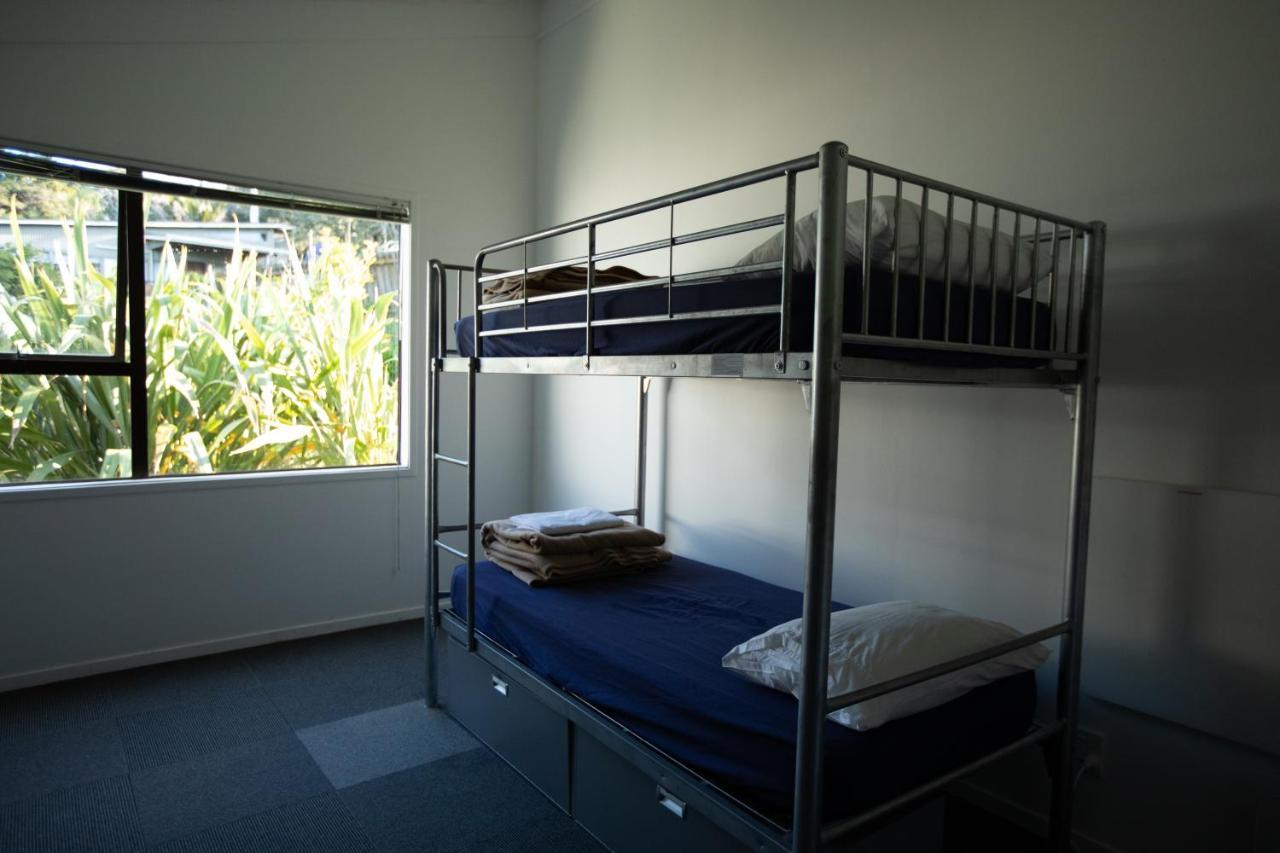 Waiheke Backpackers Hostel Onetangi Bagian luar foto