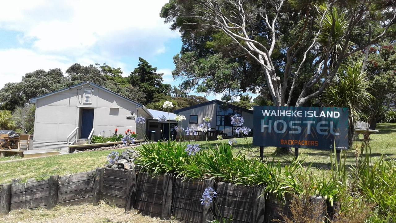 Waiheke Backpackers Hostel Onetangi Bagian luar foto