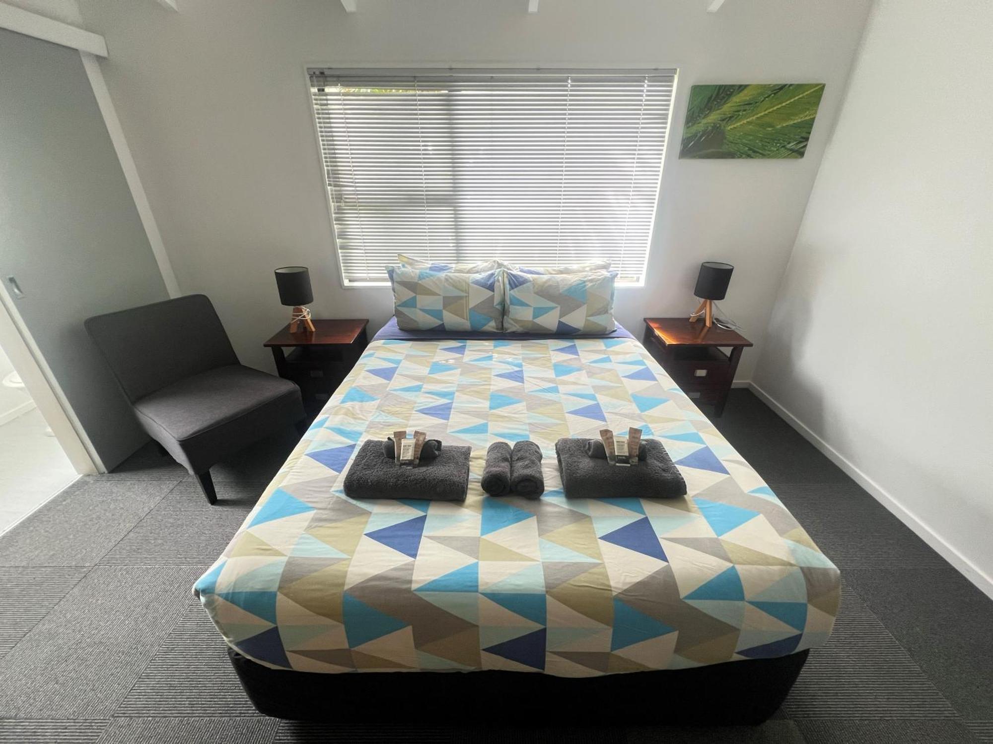 Waiheke Backpackers Hostel Onetangi Bagian luar foto