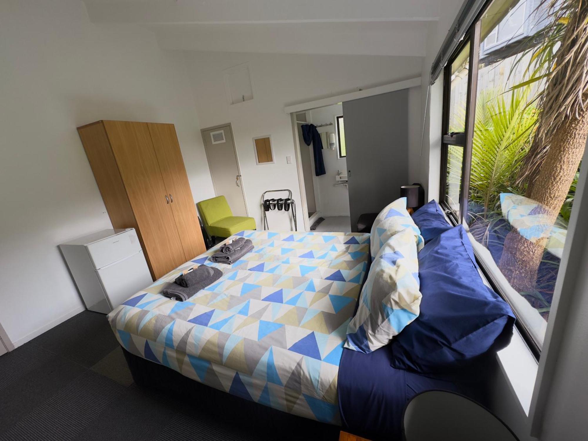 Waiheke Backpackers Hostel Onetangi Bagian luar foto
