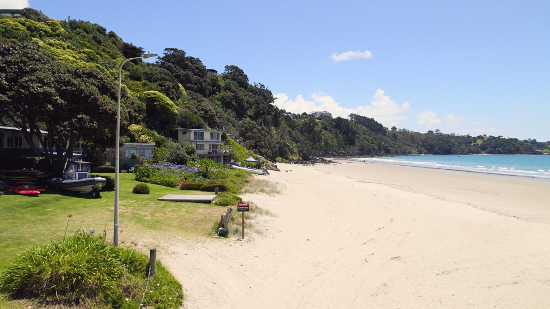 Waiheke Backpackers Hostel Onetangi Bagian luar foto