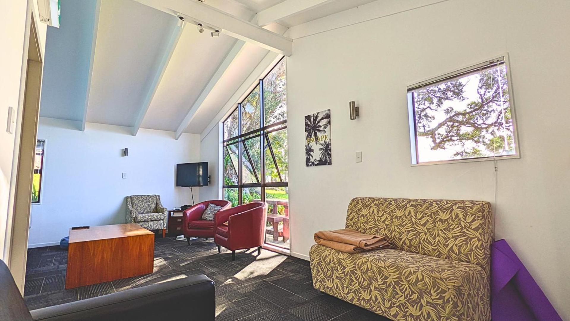 Waiheke Backpackers Hostel Onetangi Bagian luar foto